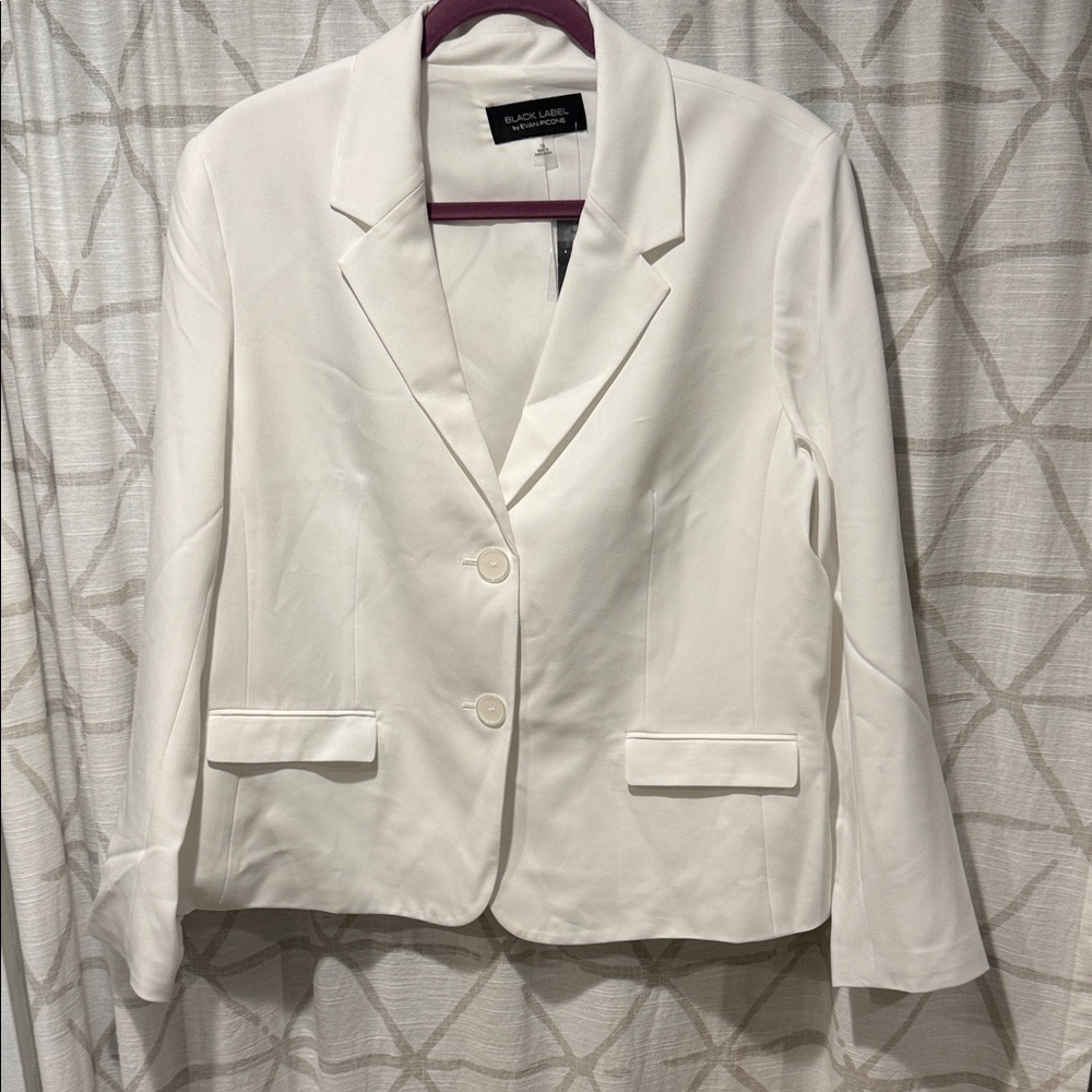 Black Label Evan Picone Cream Women's Two-Button Tailored Blazer